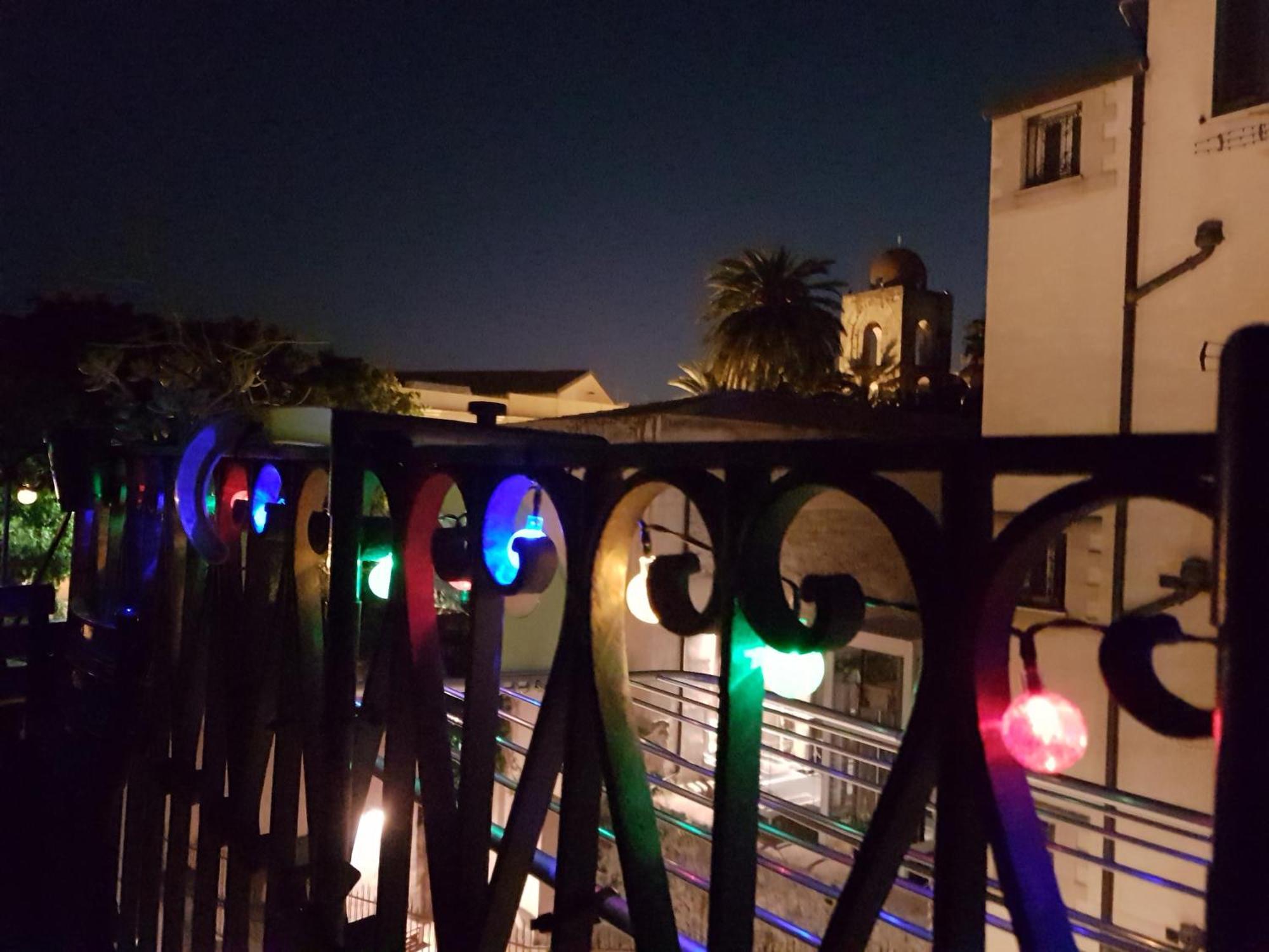Casa Vacanze Villa D'Orleans Palermo Exteriör bild