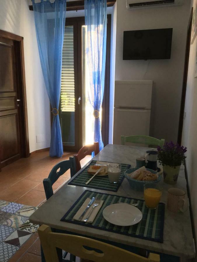 Casa Vacanze Villa D'Orleans Palermo Exteriör bild