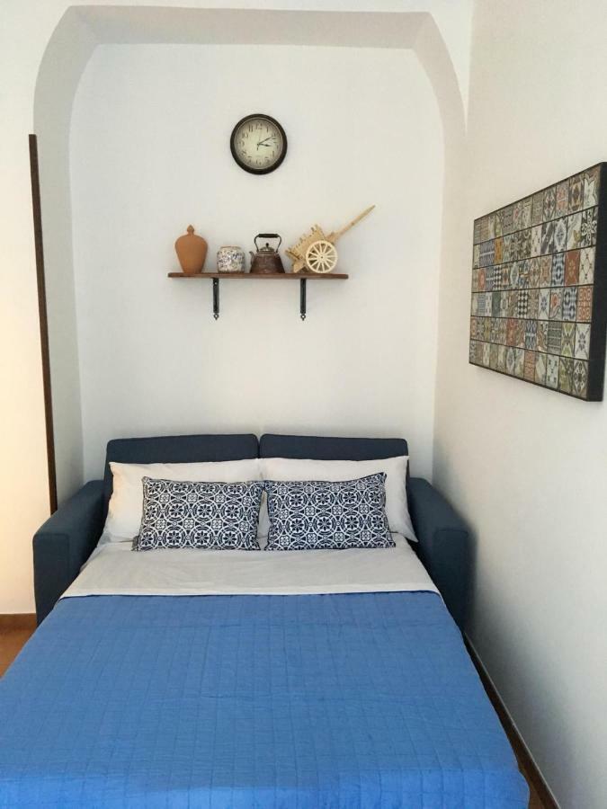 Casa Vacanze Villa D'Orleans Palermo Exteriör bild