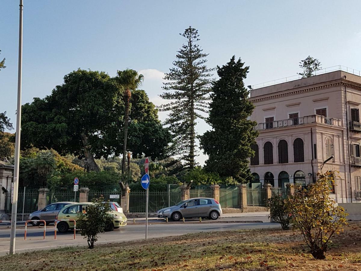 Casa Vacanze Villa D'Orleans Palermo Exteriör bild