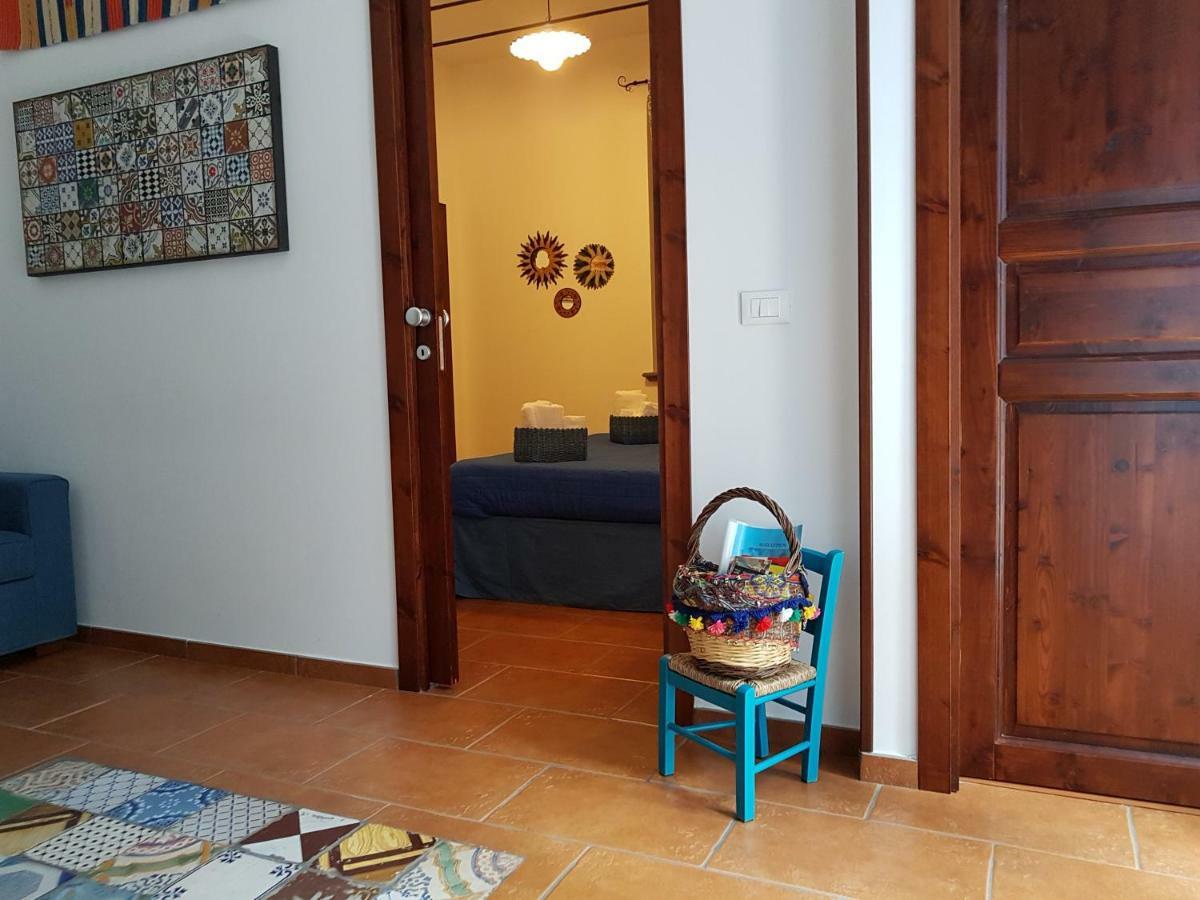 Casa Vacanze Villa D'Orleans Palermo Exteriör bild