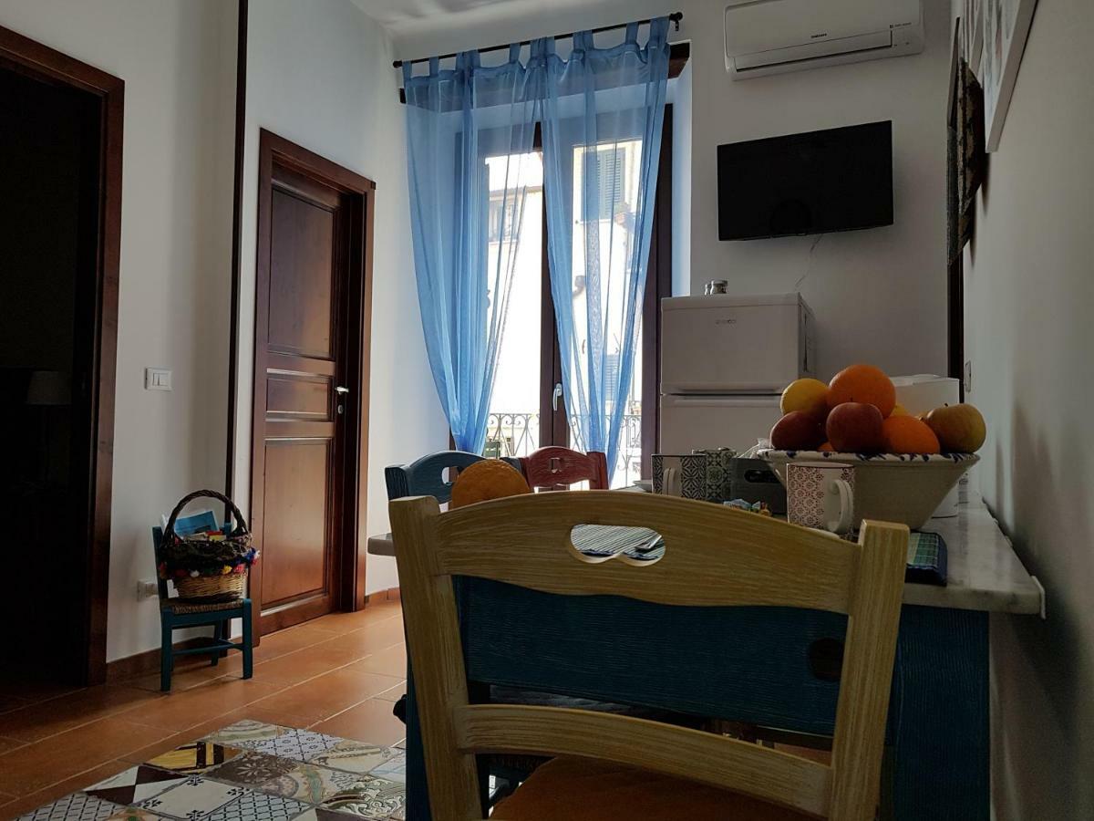 Casa Vacanze Villa D'Orleans Palermo Exteriör bild