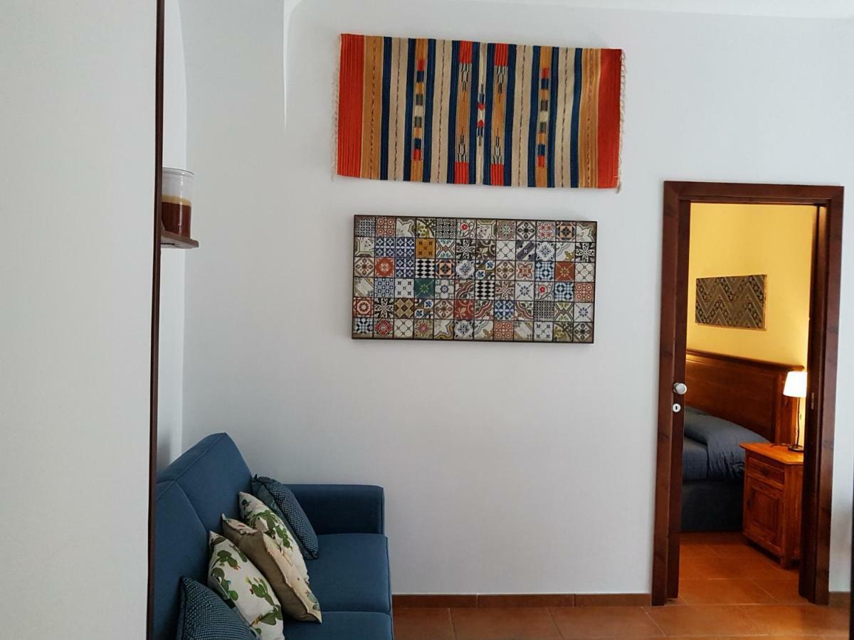 Casa Vacanze Villa D'Orleans Palermo Exteriör bild
